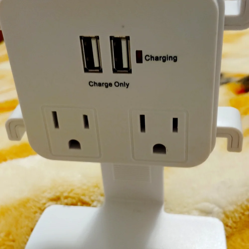 Gomovi by Vivitar USB Charging Station